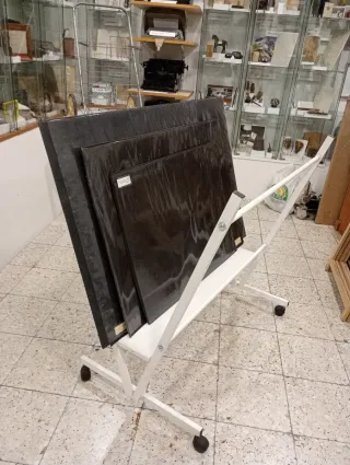 Expositor para láminas, grabados o dibujos