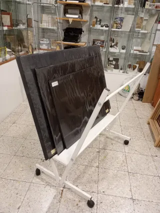 Expositor para láminas, grabados o dibujos