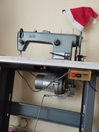 Máquina de coser Alfa 157