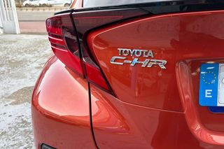 Toyota C-HR   2.0 180H Kaji Edition