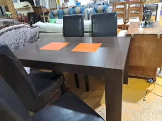 Mesa extensible madera con 4 sillas