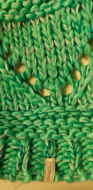 Gorro O'Neill lana pompón