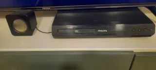 DVD Philips con 5 altavoces y subwoofer