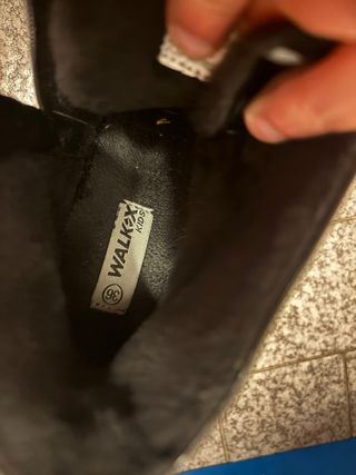 Botines niña charol con cordones