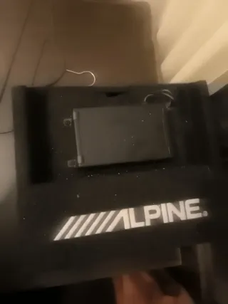 Caja de subwoofer Alpine
