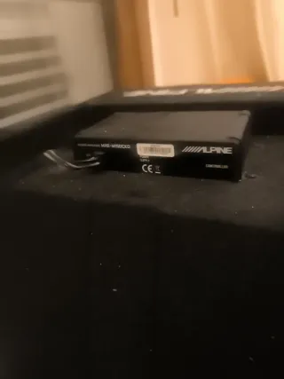 Caja de subwoofer Alpine