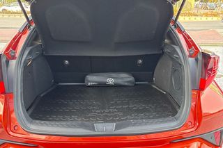 Toyota C-HR   2.0 180H Kaji Edition