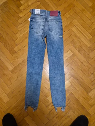 Pantalones Vaqueros Desgastados Pull&Bear