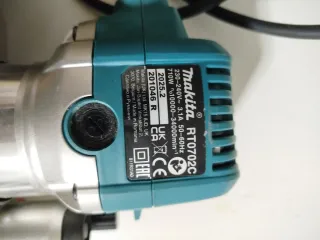 Fresadora Makita RT0702C