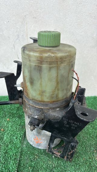 POMPA SERVOSTERZO VOLKSWAGEN POLO 9N 2001-2009