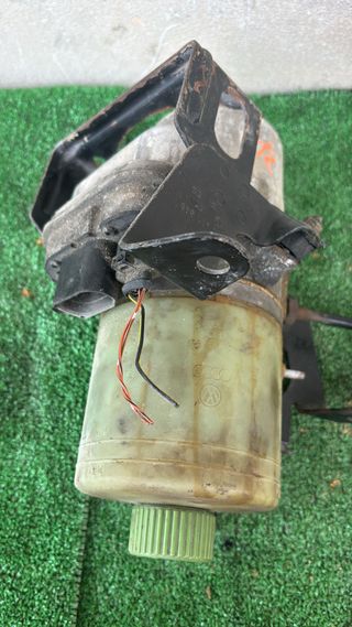 POMPA SERVOSTERZO VOLKSWAGEN POLO 9N 2001-2009