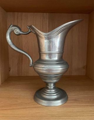 Antiga bacia de barbeiro e jarro em estanho 95%