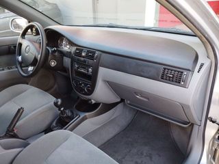 Chevrolet Nubira 1.6 SE 80 kW (109 CV)