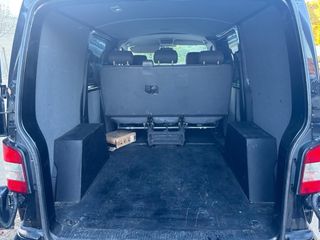 Volkswagen Transporter T5 2009