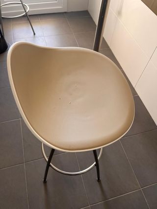 Cocina modular gris y blanca