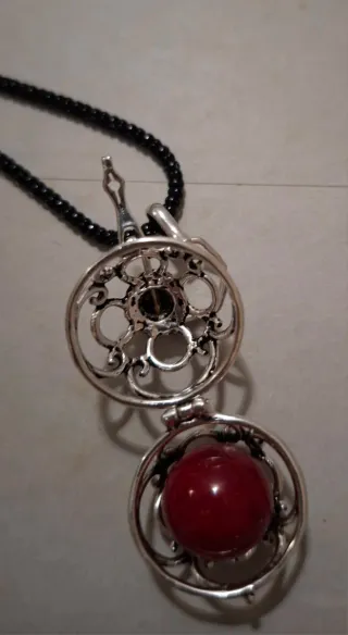 Conjunto collar y pulsera plateados