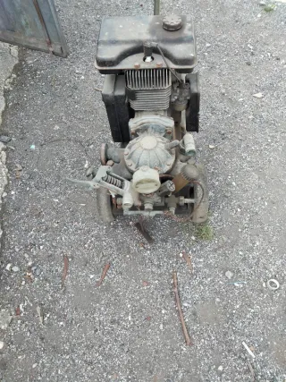 Motorino per diserbante