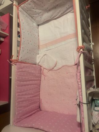 Cuna completa bebé, colchón sábanas chichoneras