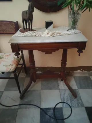 Consola d'ingresso in legno e marmo