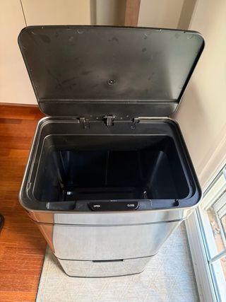 Cubo basura automático reciclaje