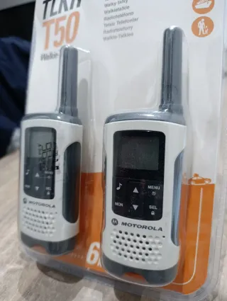 Walkie Talkies Motorola TLKR T50 (2 unidades)