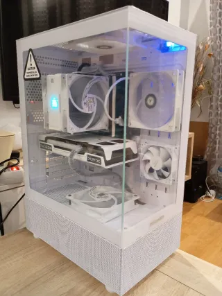 PC I5 11400. XFX RX6600.