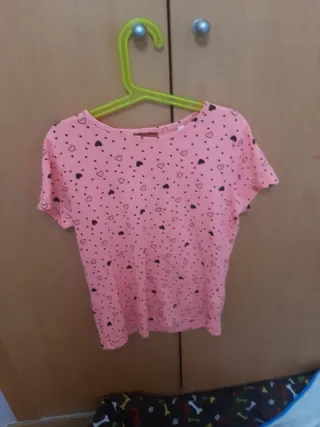 Camiseta niña corazón rosa
