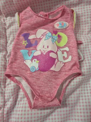 Lote 2 muñecas Bebés (1 Baby Born)y ropa baby born