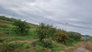 Se vende parcela  rustica vallada con caseta