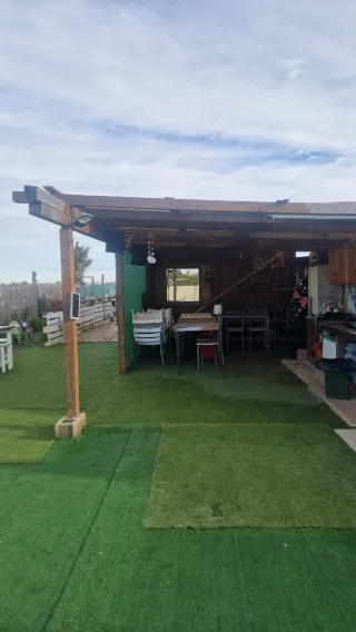 Se vende parcela  rustica vallada con caseta