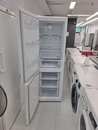 ◇Nevera Beko 185.centímetros◇