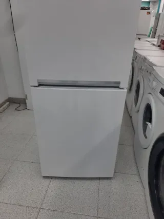 ◇Nevera Beko 185.centímetros◇