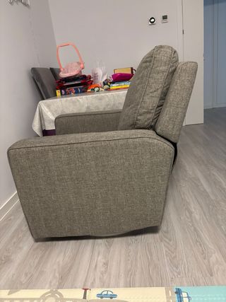 Butacón reclinable con función mecedora