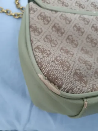 Bolso Guess Marrón y Verde Oliva