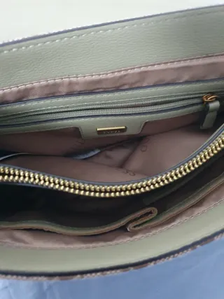 Bolso Guess Marrón y Verde Oliva