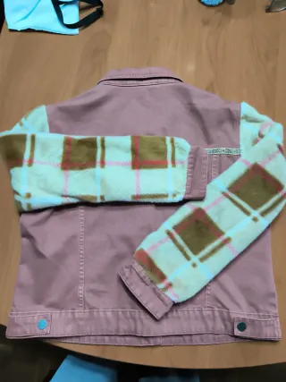 Cazadora Desigual T46 con mangas pelo