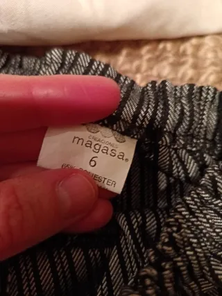 Conjunto baserritarra: blusa y pantalón