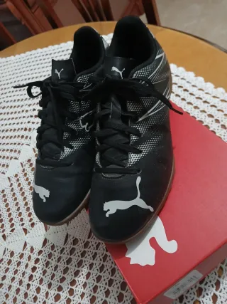 Zapatos de deportes  Puma Talla 40