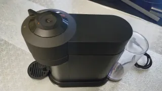 Cafetera Nespresso Vertuo Negra