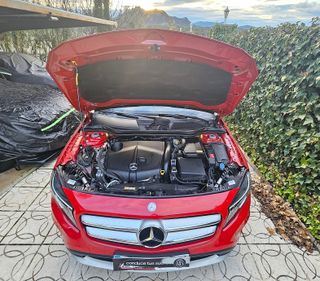 Mercedes-Benz GLA 2016 200D bola de remolque