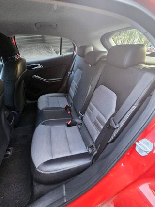 Mercedes-Benz GLA 2016 200D bola de remolque