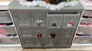 Aparador / cajonera banak inporta 6 Cajones Gris