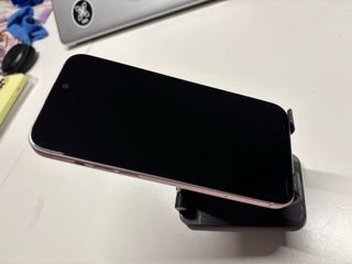 iPhone 15 Plus Rosa + 88% bateria + Accesorios