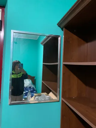 Specchio con cornice in metallo