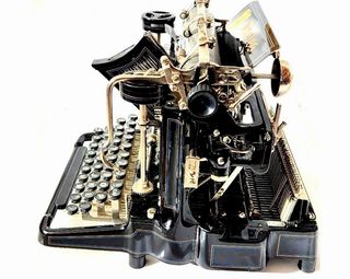 Máquina de escribir antigua Sholes Visible