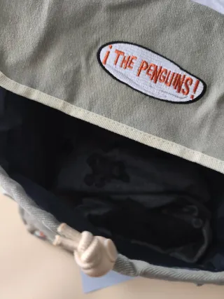 Mochila gris The Penguins