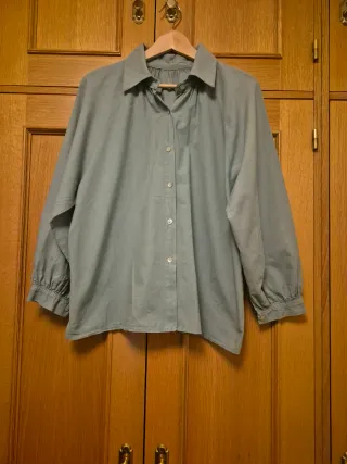 Blusa verde manga abullonada