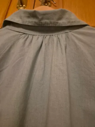 Blusa verde manga abullonada