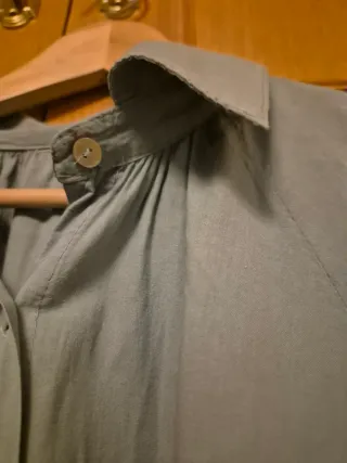 Blusa verde manga abullonada