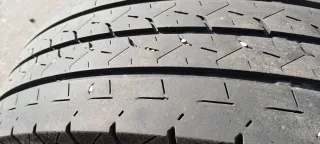 Neumático Bridgestone 205/75/16C 110/108R